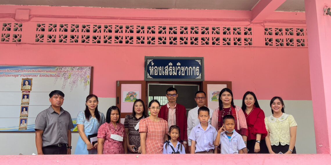 ออกนิเทศ ติดตาม ประเมินผลการดำเนินงานโรงเรียนในสังกัด สพป.ชม.เขต 4