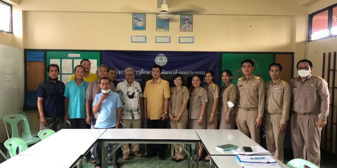 เข้าร่วมประชุมหารือจัดตั้งหน่วยบริการ ในอำเภอสันป่าตอง